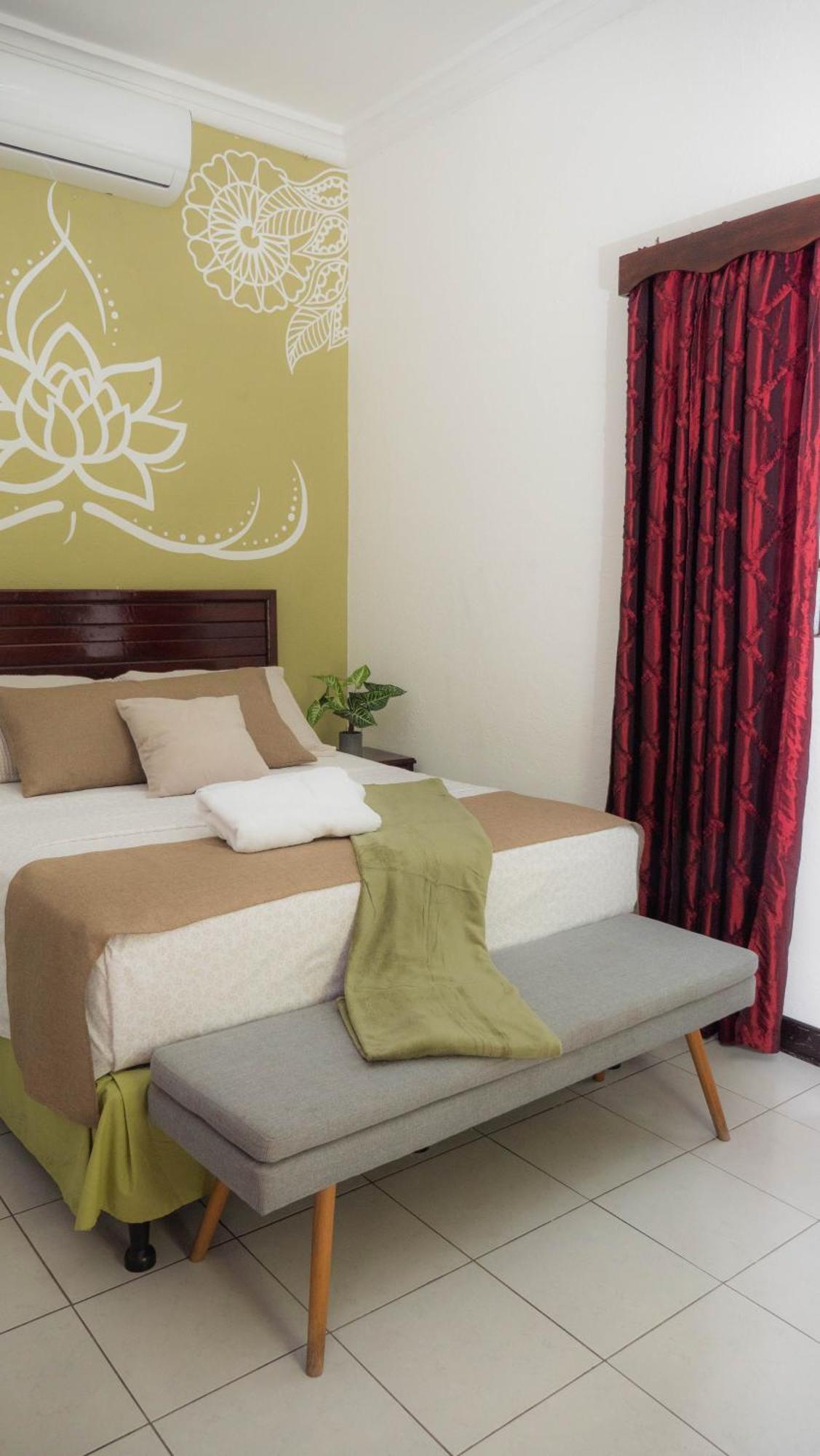 Amina Inn Flores Εξωτερικό φωτογραφία