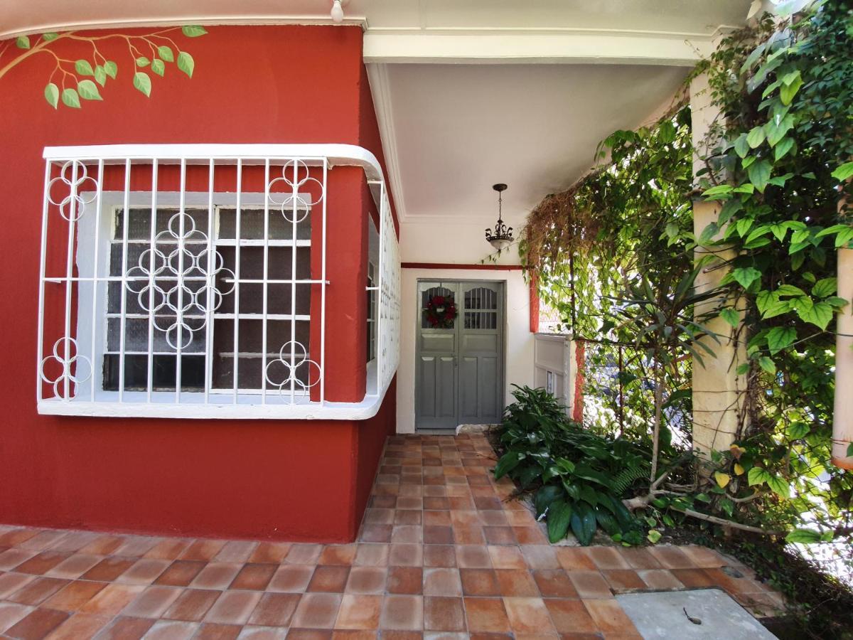 Amina Inn Flores Εξωτερικό φωτογραφία